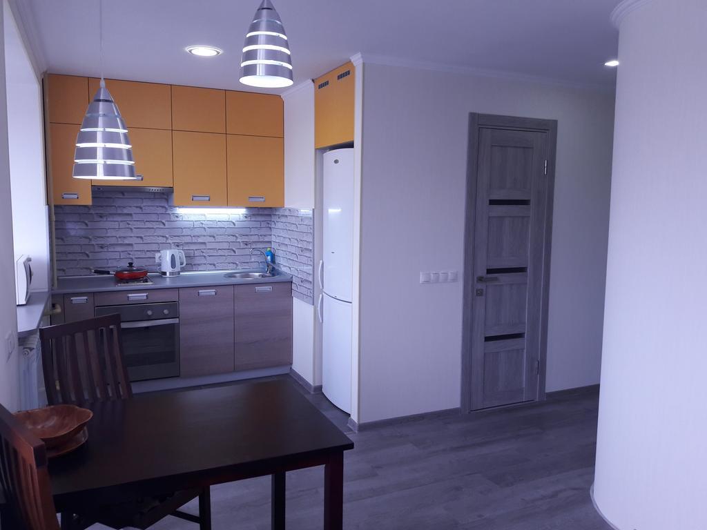 Apartmens Near Metalist Apartamento Jarkov Exterior foto